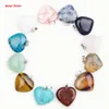 Mode Billiga Healing Crystals Point Turquoise Amethyst Rose Quartz Chakra Heart Moon Natural Stone Pendants Charms För Sten halsband