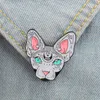 Miss Zoe Canadian Hairless emaille pin Heks kat Broches Gift voor vriend Animal Badge Knop Revers pin voor Kleding Jeans cap zak