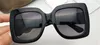 0083 kvinnor solglasögon designer 0083s fyrkantig ram solglasögon toppkvalitet UV skydd blandad färg kommer med originallåda