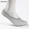 Naiveroo 5 Pairs Erkekler Rahat Bambu Fiber Tekne Çorap Kaymaz Silikon Görünmez Ayak Bileği Çorap Yaz Tarzı Erkek Kısa S6371