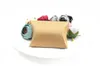 Fashion Hot Cute Kraft Paper Pillow Favor Gift Box Bomboniera regalo Bomboniere Scatole regalo di carta Fornitura di sacchetti