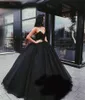 Ravishing black baljurk prom dress sexy v-hals mouwloze puffy tule avondjurk Arabische Dubai celebrity feestjurk vestido de novia