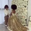 Luxe Sparkly Sequin Gold Flower Girl Jurken 2020 V Terug Puffy Court Train Kant Geappliceerd Sheer Lange Mouwen Meisjes Pageant Jurken