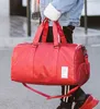 PU LÄDER Gym Male Bag Top Female Sport Shoe Bag For Women Fitness Over The Shoulder Yoga Bag Travel Handväskor Black Red1607264
