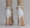 White Wedding Shoes مصمم صنادل كريستال لشاطئ الريف في الهواء الطلق على الطراز الصيفي على الطراز الصيفي