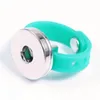 Blanko-Knopfringe für den Farbsublimationsdruck für Frauen. Auswählbarer Knopfring-Schmuck für den Thermotransferdruck. DIY-Rohlingzubehör