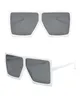 Duża kwadratowa rama Mężczyźni Okulary Super Fajne Design Kobiety Okulary przeciwsłoneczne UV400 Hurtownie