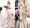 2018 Tanie szampana Suknie ślubne Sheer Neck Połowa Rękawy Aplikacje Koronki Satynowe Suknie Ślubne Linii Patrz przez Back Button Bridal Sukienka