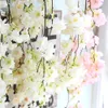 5ピースシングルブランチ4フォーク結婚式のパーティーデコーズのための人工桜の枝絹の布の花の植物ホワイトピンクシャンパン