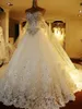 Robes de mariée en cristal de luxe dentelle cathédrale à lacets dos robes de mariée 2016 a-ligne chérie appliques perlée jardin couronne gratuite