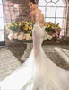 Elihav Sasson 2019 Meerjungfrau-Perlen-Hochzeitskleid mit Cape, schierem Ausschnitt, rückenfrei, Brautkleider, individuell gestaltete Brautkleider am Strand