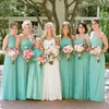 Fall 2018 Country Maid of Honor Dresses for Weddings Mix och Match Styles A Line Mint Green Chiffon Brudtärna Klänningar