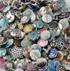 Moda 50 sztuk / partia Mix Wiele Rhinestone Style Metalowe Class Charm 18mm Snap Button Bransoletka dla kobiet DIY Biżuteria Prezenty