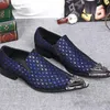 Chaussures habillées à bout pointu en métal de la mode occidentale chaussures en cuir de mariage de fête bleu / gris pour hommes