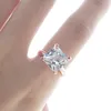 1 Stks Nieuwe Gouden Kleur Vierkante Vormring Prinses Cut Stempel Voor Vrouwen Pave Zirkoon Stone Bruiloft Sieraden Ingelegde Ringen