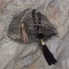 Western Style Kwastje Hanger Ketting Hand-Faceted Glasrand Black Suede Vinyl Emaille Disc Ketting