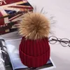 Raccoon Fur Ball Pom poms cappello invernale per donna ragazze berretti di lana lavorati a maglia berretti spessi cappelli da donna in pelliccia gorros staccabili D18110102