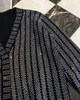 2017 suéteres cardigan contas preto cardigan reqular manga longa v pescoço de cor pura letra fina casual feminina marca mesmo estilo suor4281796