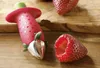 Gratis skepp 100pcs / lot jordgubbar stamblad löv huller remover verktyg borttagning frukt corer verktyg kök gadgets cutter röd färg