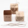 Vintage Kraft Paper Hollow Out Love Heart Favor Gift Box Bröllopsfödelsedagsfest Handgjorda Tvål Smycken Candy Wrap Packaging Boxes