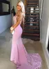 2018 Nouveau Sexy Rose Dentelle Sirène Robes De Demoiselle D'honneur Spaghetti Sans Manches Illusion Appliques Chérie Balayage Train Pas Cher Pour Les Mariages De Fête