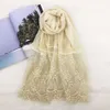 20 sztuk / partia Damska Headscarf Koronki Z Pearl Szal Zwykły Kwiatowy Druku Bawełniany Hidżab Moda Muzułmańska Wrap Headband Cape Koralik Szalik