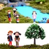 Micro Landscape Decoration 1 * 4cm Söt tjejtecknad Miniatyrer Mini Fairy Garden Pots Figurines Fotografi Props Vardagsrum Decor DIY Present