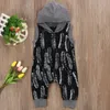 Hot toddler baby pojke kläder fjäder hooded rompers grå och svart jumpsuit playsuit outfit pojkar kläder nyfödda barn pojkar kläder 0-24m