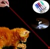 Gatto giocattoli Laser Beam per prendere in giro il puntatore gatto Presentazione Lazer Pennello Funzioni LED 2in1 Tool intero 5759309