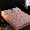 2018 New Product Crown Pattern Quilted Mattress Protector Pad Fitted Sheet Separated Water Bed Linens with Elastic 56