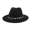 Vanlig solid färg bred rand manlig kvinnlig ullfilt Fedora hatt zebra-stripe bälte mode jazz panama hatt trilby för män kvinnor