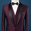 Tre -stycken Bourgogne Formal Men Suits For Wedding Wear Black Shawl Lapel Trim Fit Groom Tuxedos Evening Party Suft Jacket Pants Ve9518420