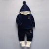 Neonati maschi Autunno Inverno vestiti set bambini cartone animato anatra addensare felpe con cappuccio pantaloni 2 pezzi abiti per bambini più tuta in velluto4902204