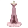 Ny ankomst Pink V Neck Cap Sleeve Vintage Lace Appliques Pärlade sjöjungfru brudtärna klänningar Party Gowns Vestido de Festa 221L