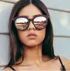Occhiali da sole vintage alla moda Donne UV400 Black Mirror Coating Occhiali da sole Occhiali da sole retrò Hipster Goggles oculos de sol