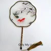 Volledige handgemaakte moerbeiboom zijde hand fans bloemen dubbele geborduurde chinese gift fan hoge end bamboe handvat decoratieve fan bruiloft