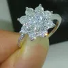Vecalon Fiore Gioielli Anello di fidanzamento per donna Diamanti a taglio rotondo Cz Argento 925 Fedi nuziali femminili regalo della madre