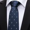 Cravatta da uomo di lusso Cravatta blu scuro con simpatico pinguino Modello piccolo Set Fazzoletto e polsini Intero matrimonio da lavoro Shipp274H