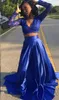 2021 Royal Blue Lace Två Pieces Prom Klänning Långärmade Satin Sydafrikansk A-Line V-Neck Long Graduation Arabiska Formella kvällsfestklänningar