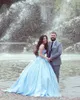 2018 Tquinceanera мяч платья платья милая светлое небо голубое 3D цветы кружева аппликация сладкий 16 плюс размер сатинировки вечеринка вечеринка вечеринка вечерние платья