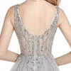 Suknia wieczorowa New Arrival Sexy Silver Grey Długi Prom Dresses Soft Tulle Z Frezowanie Cekiny Zipper Back Runway Suknie