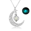 Lune brille dans le noir collier pierre brillante colliers lumineux couleur argent pendentif Fluorescent pour femmes enfants bijoux de mode