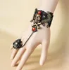 Het stil goth hand klänning halloween vampyr svart spets piratskalle armband band ring elegant klassisk chic