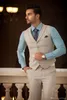 Ny Popular Light Beige Män Bröllop Tuxedos Notch Lapel One Button Groom Tuxedos Utmärkt Män Middag / Darty Suit (Jacka + Byxor + Tie + Vest) 66