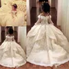 Ballkleid Schulterfreies Blumenmädchenkleid für Hochzeit, Spitzenapplikation, lange Ärmel, Kindergeburtstagskleid, Prinzessinnen-Schnürkleid für Mädchen, Festzugskleider