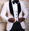 Yeni Damat Smokin Groomsmen Kırmızı Beyaz Siyah Şal Yaka En Iyi Adam Suit Düğün erkek Blazer Custom Made (Ceket + Pantolon + Kravat + Yelek) 009