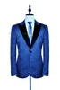 Classico Groomsmen Embossing Peak Risvolto One Button (Jacket + Pants + Tie) Smoking dello sposo Groomsmen Best Man Suit Abiti da sposo uomo Bridegroom