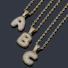 Trendy 26 Style Bubble Letter Pendant Necklace With Micro Pave Cubic Zircon Crystal Gold Chain Halsband för män Kvinnans smyckespresent