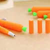 Simpatica ricarica nera penna neutra cancelleria coreana penne gel firmate personalizzate penna a base d'acqua carota per studenti
