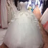 2018 Cheap White Strapless Ball Gown Quinceanera Dress With Beaded Bodice Sweetheart Sweet 16 Princess Party Dress QQ16